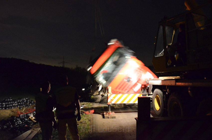 Bierlaster umgestuerzt A 3 Rich Frankfurt Hoehe AS Lohmar P203.JPG